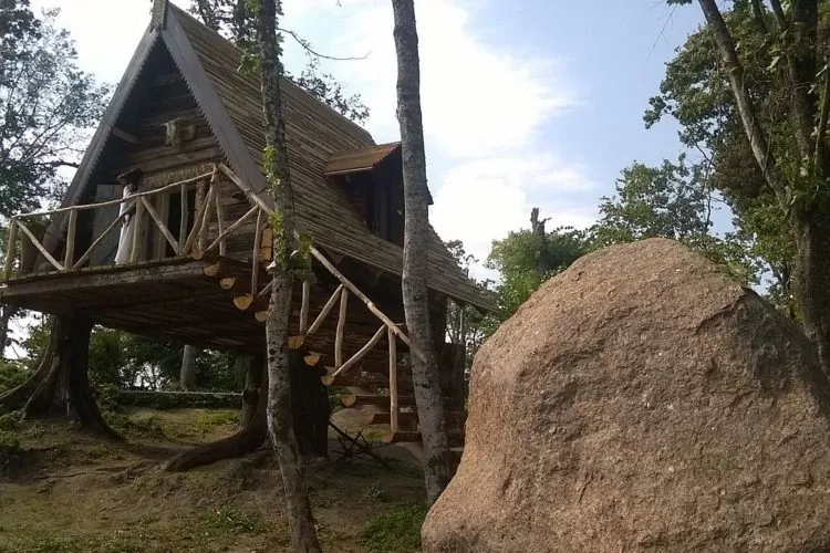 Парк истории Сула. Избушка